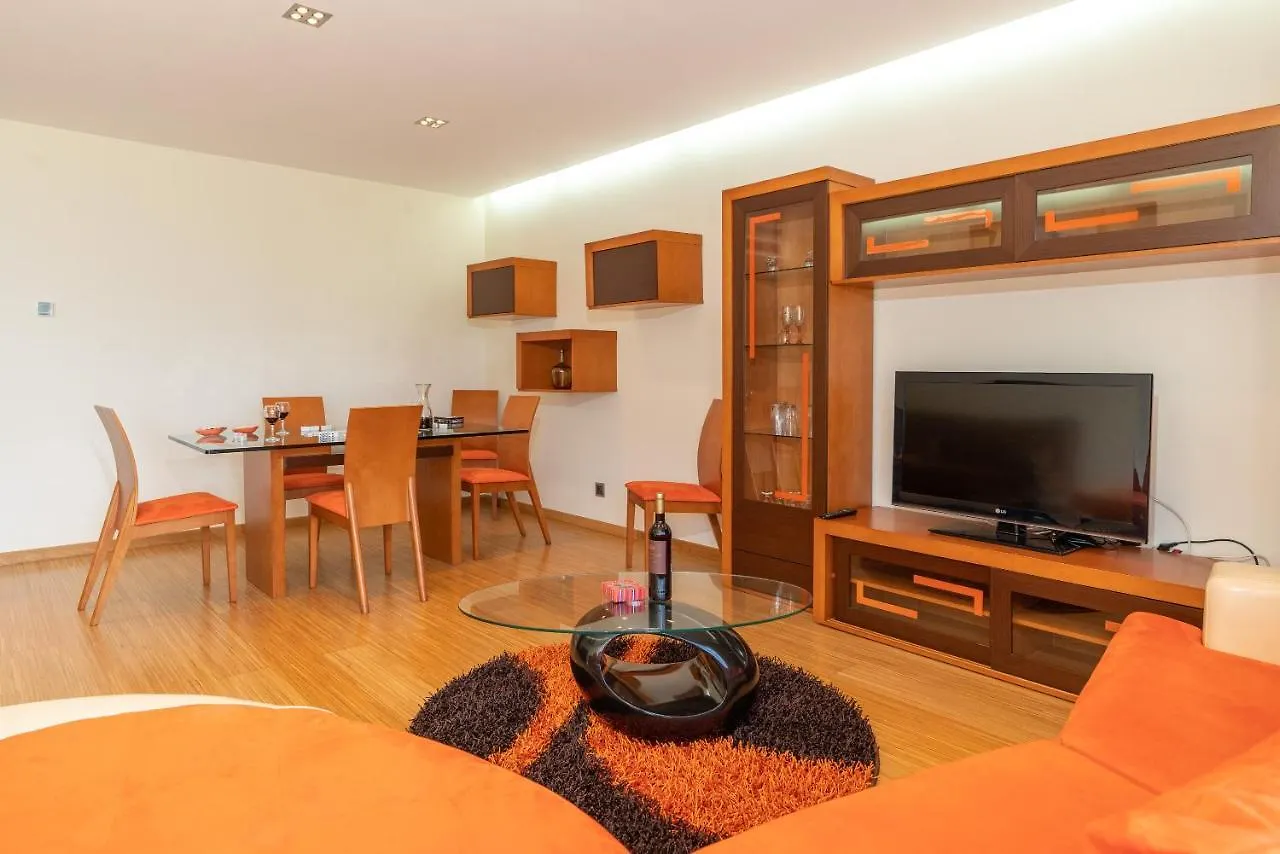 דירות פונשל Casa Bianka פורטוגל